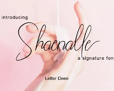 Shaenalle Signature font