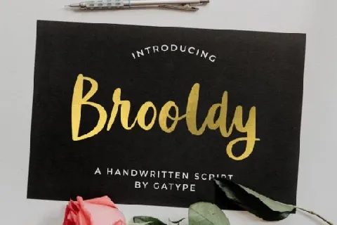 Brooldy font