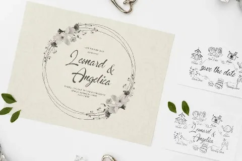 Fashioned Roses Demo font