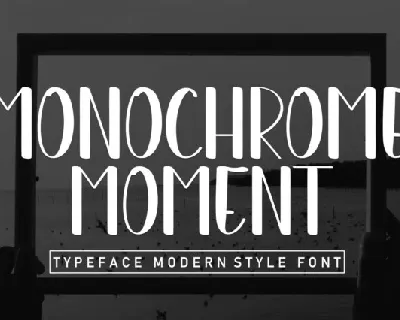 Monochrome Moment Display font