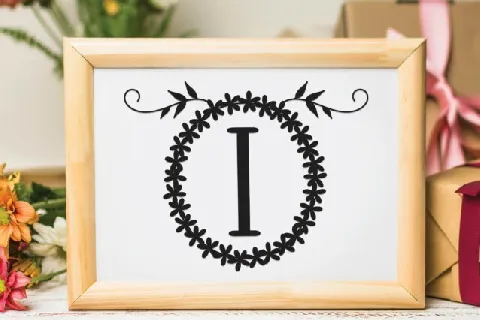 Wedding Monogram Display font