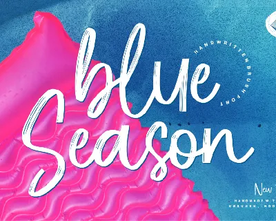 Blue Season Demo font