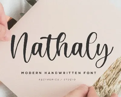 Nathaly font
