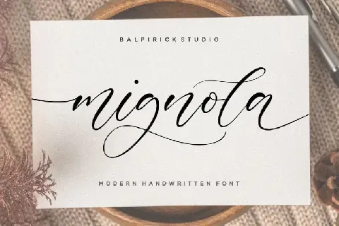 Mignola Calligraphy font