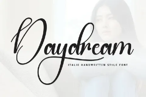 Daydream Calligraphy Typeface font