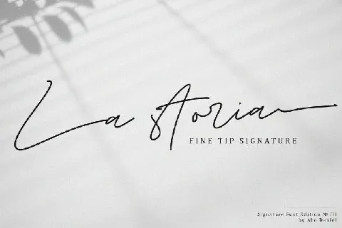 La storia Signature font