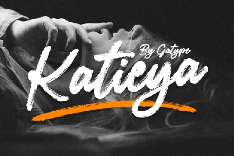 Katieya Brush font