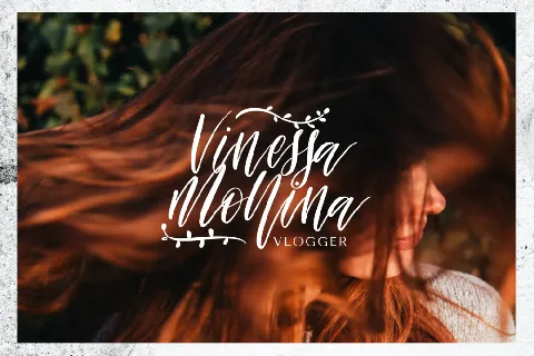 Ashley & Mellisa Demo font