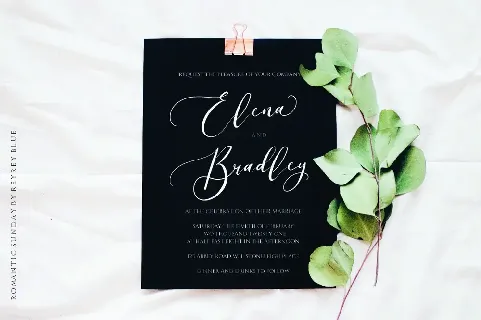 Romantic Sunday font