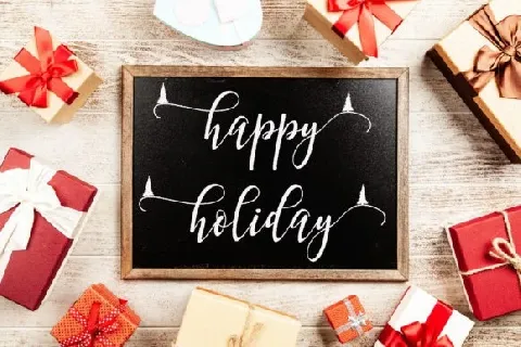Snowy Holiday Calligraphy font