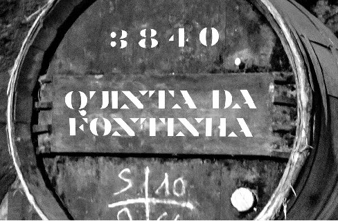 Vinho De Amora font