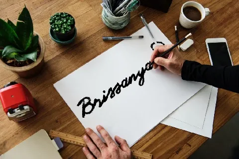 Brissanya font