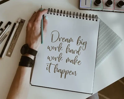 Hilmaland Modern Handwritten Font