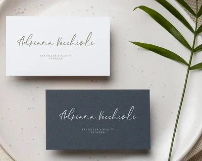 Shutters - Beauty Handwritten Font
