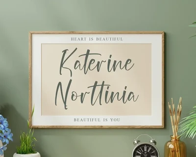 Welcoming Monthaile Casual Script Font