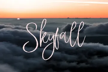 StayHigh // Signature Font