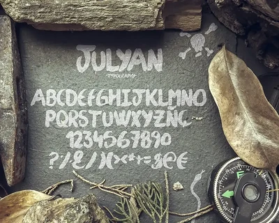 Julyan + Extras font