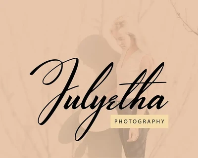 Clarystha | A Stylish Handwritten Font