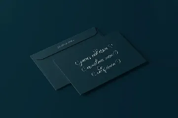 Luxuryone Calligraphy font