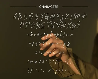 Candiee - Handwritten Font