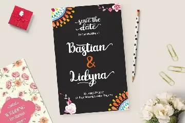 Lidyna Script font