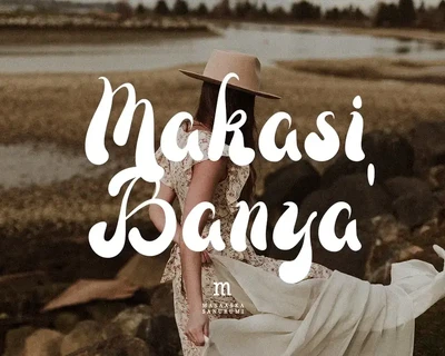 Dustin Groovy | A Groovy Display Font