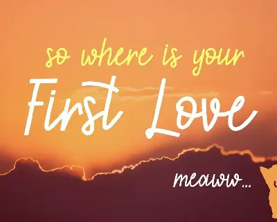 First Love + 30 Brush Shape font