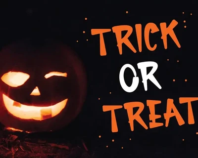 Renold Typeface - A Spooky Cute Handwritten Font
