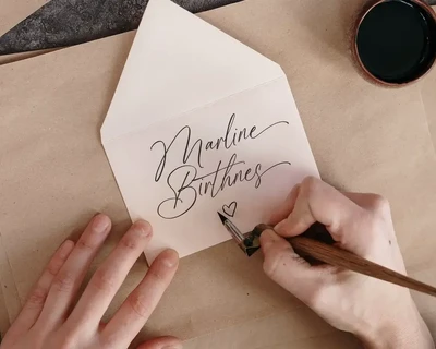 Silhouette - Aesthetic Calligraphy font