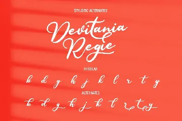 Younglines Script Font