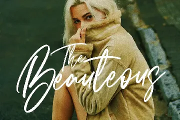 Heavenllys Fancy Script Font