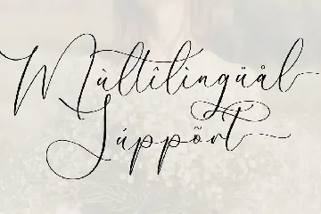 Gutierha Pattery Luxury Script Font