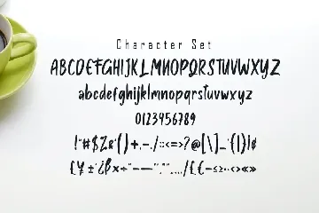 Santiago - Modern Handwritten Font