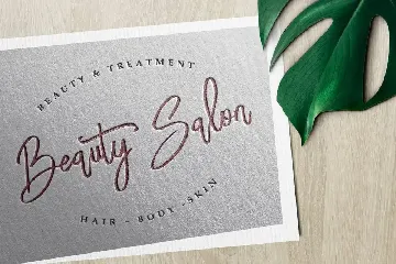 Bloomy Script - Handwritting Font