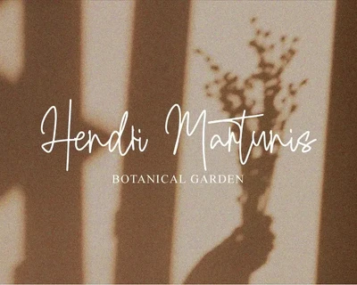 Remisia Signature font