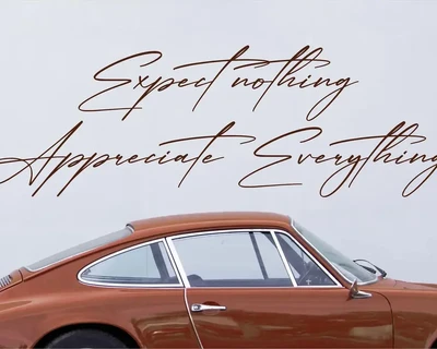 Gabriela Smith Modern Signature Font