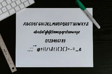 Roughat font