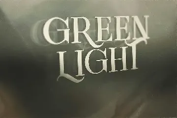 Green Light - Vintage Style Font